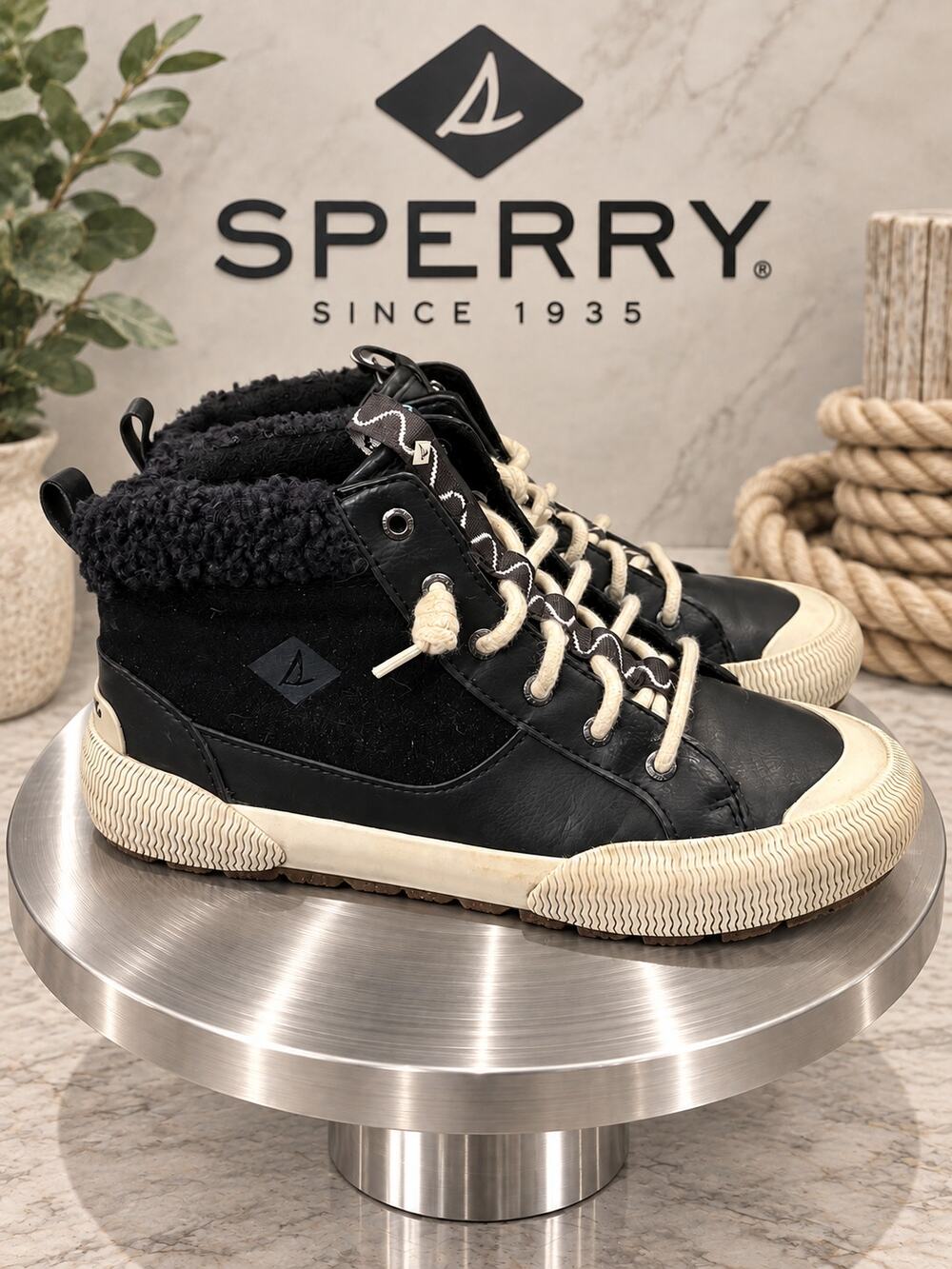 Sperry Pier Wave Storm Black Faux Fur High Top Sneakers Women’s Size 6.5